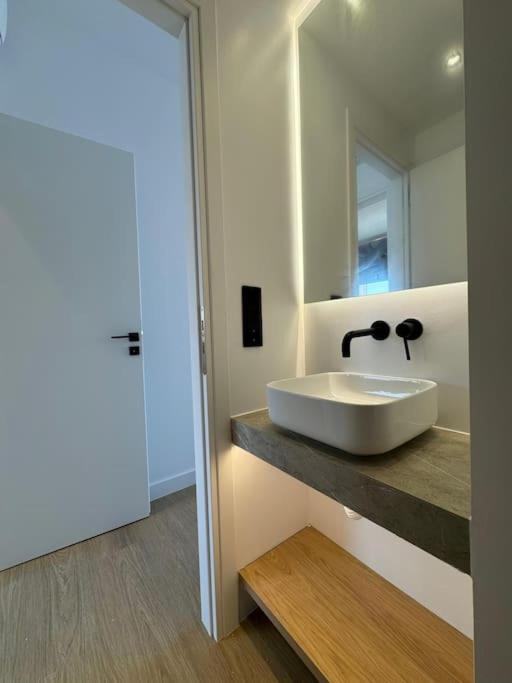 Bluemotion - Centralsuite 6Β El Pireo Exterior foto